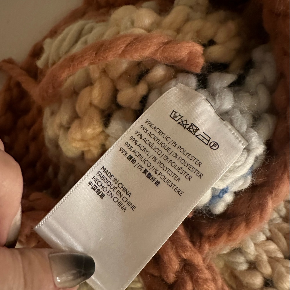 NWT, UO Kimchi Blue chunky crochet striped hobo bag - Picture 7 of 12